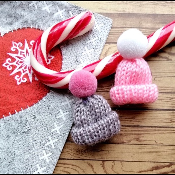 NWT Mini Colorful Wool Hat with Buboin Brooch Pins - Picture 2 of 5